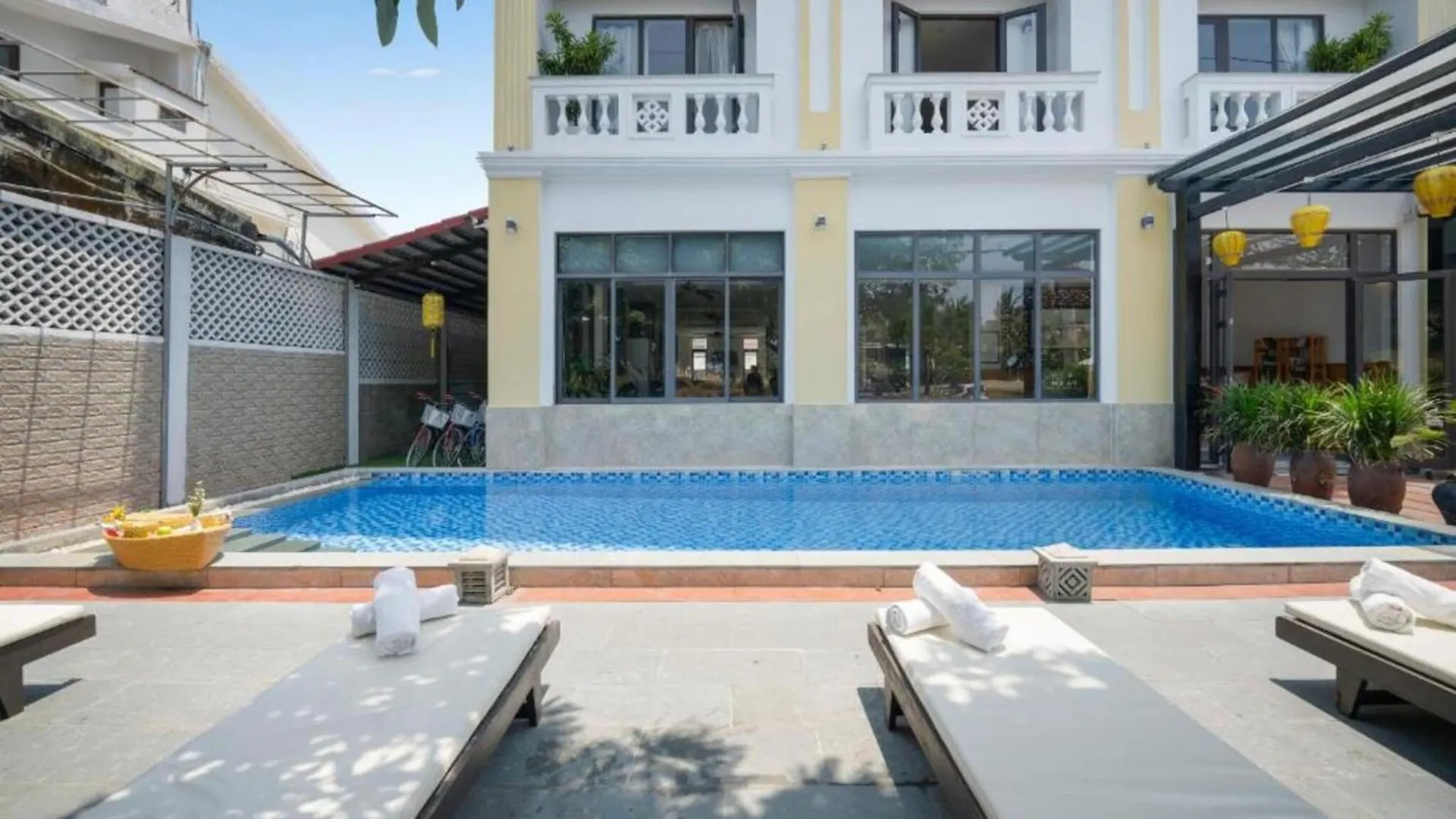 Hotel Front Beach Hoi An Wietnam